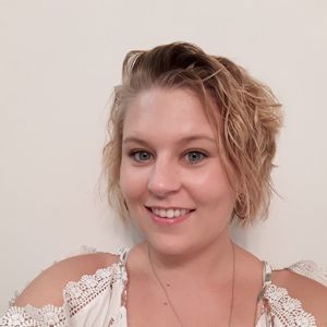 Meet your Posher, Tiffany